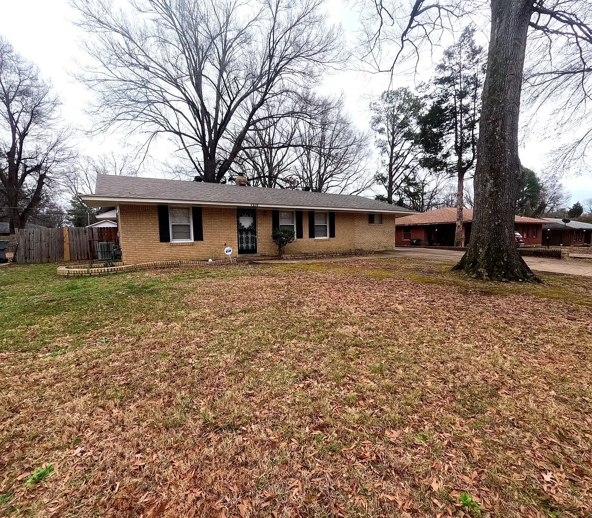Building Photo - 4898 Dianne Dr