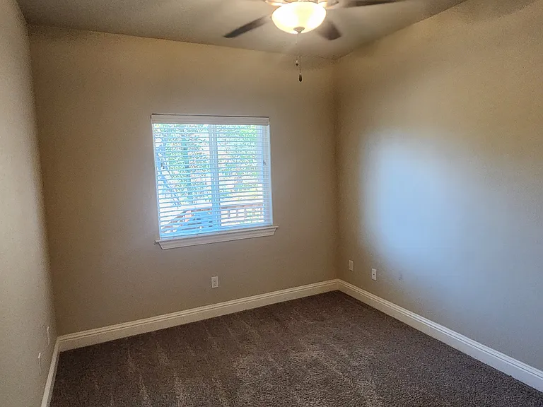 Lofty Oak Dr — Photo 8