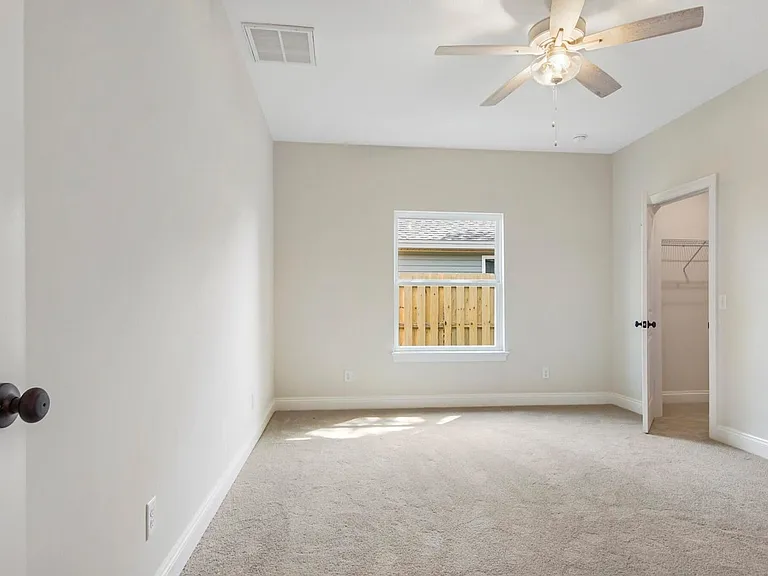 906 Mulberry Ave — Photo 10
