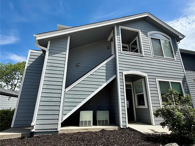 8500 E Jefferson Ave #10J — Photo 1