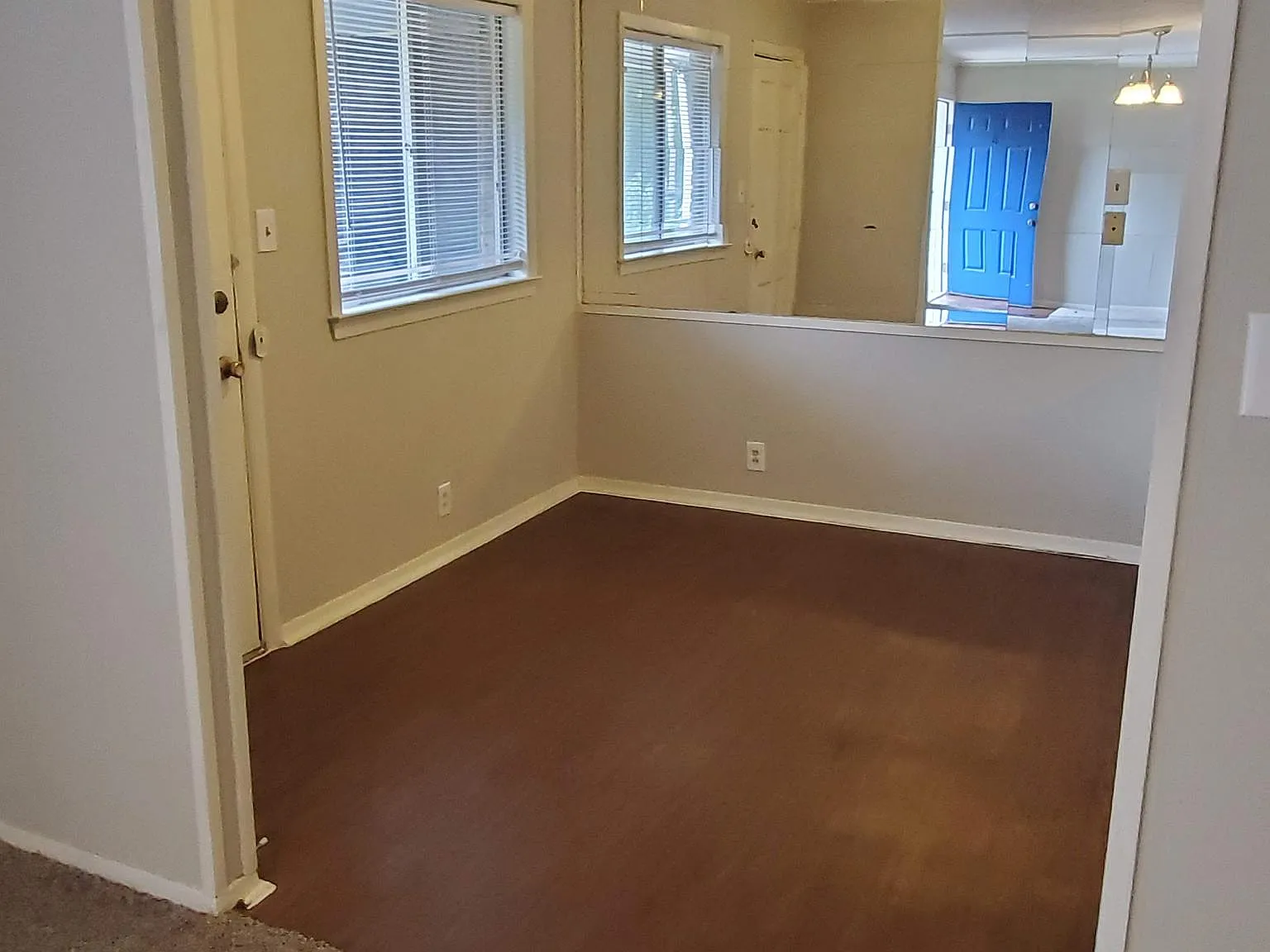 2 bed, 887 sqft, $1,095 — Photo 2