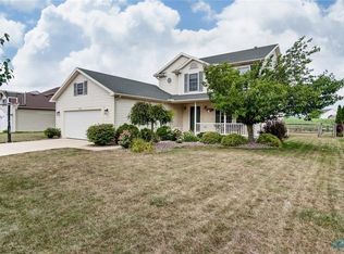 5724 Bermuda Dr, Walbridge, OH 43465