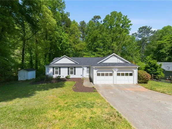 902 Riverstone Way, Woodstock, GA 30188