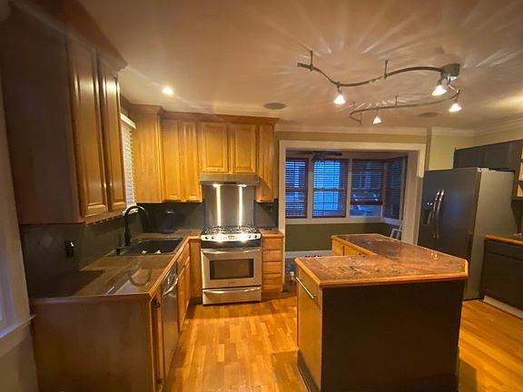 2nd image of 242 Melville Ave