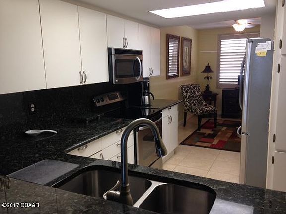 5th image of 3 Oceans West Blvd APT 5C3