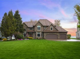 32850 Lake Rd, Avon Lake, OH 44012