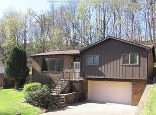 233 Pine Cir, Dunbar, WV 25064