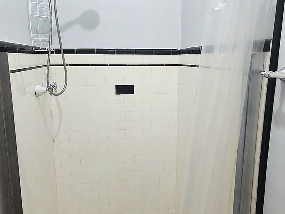 4th image of 506 S Highland Park Ave #3