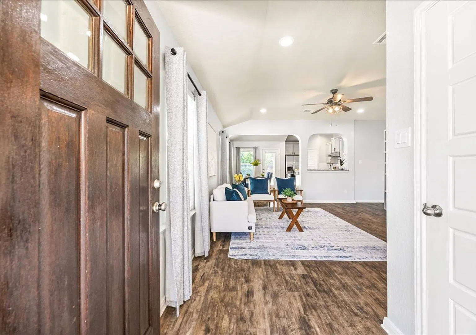 Cute & Cozy in Heather Glen Your New Braunfels Home Awaits! — Photo 4