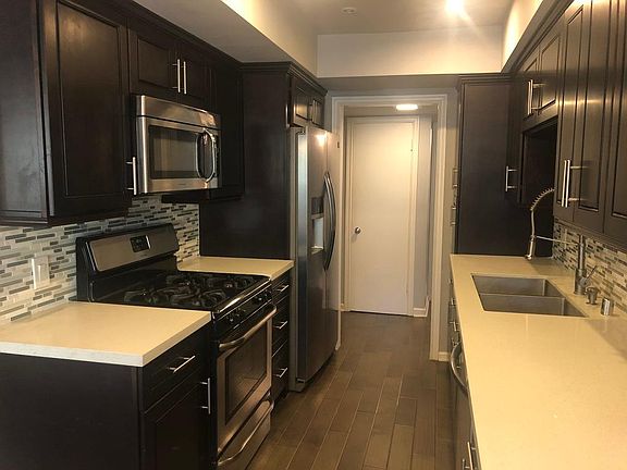 5th image of 6704 Hillpark Dr APT 201