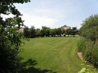 21125 Barberry St, Brookfield, WI 53045