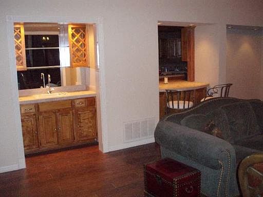 4th image of 14018 MISSION WOODS
