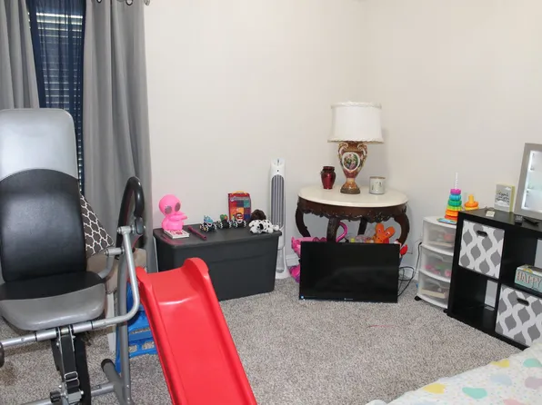 4011 Gallivant Dr, Granbury, TX 76049
