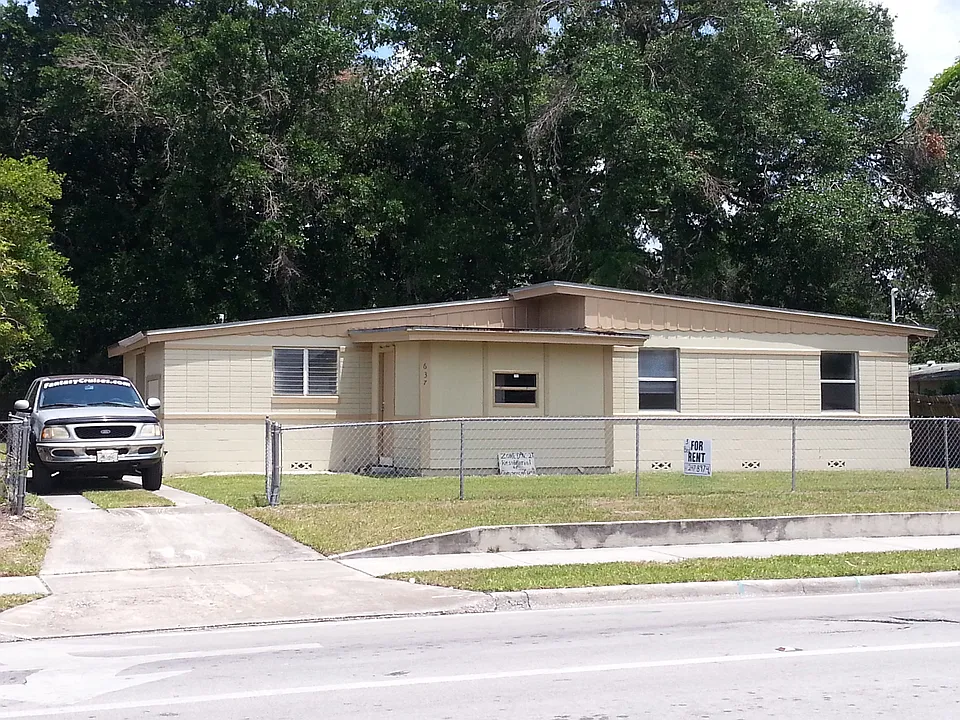637 N Tampa Ave