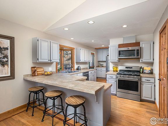 3rd image of 41 Navajo Ct