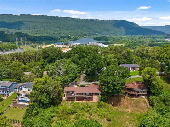 302 Walsh Rd #0, Chattanooga, TN 37405