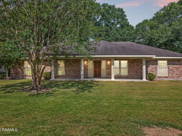 208 Jalon Rd, Scott, LA 70583