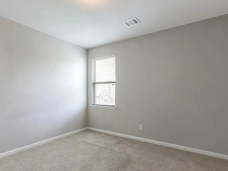 39394 Legacy Lake Dr — Photo 12