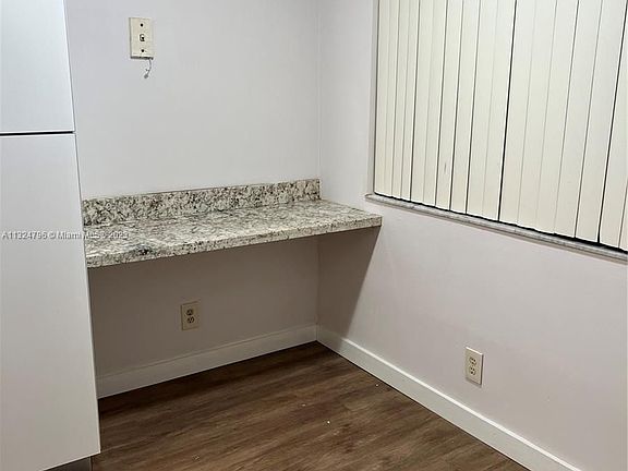 2nd image of 163 Lakeview Dr APT 101