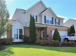 5574 Bingley Ln, Clay, NY 13041