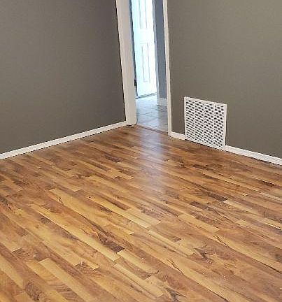 3rd image of 221 Riverview Ave