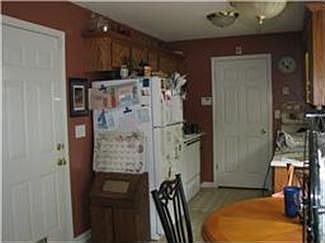 2nd image of 3525 Sandpiper Dr