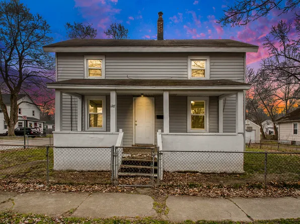1217 N 7th St, Niles, MI 49120