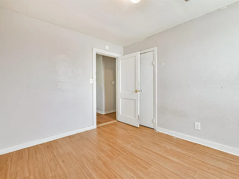 639 E Saint Charles Dr #1 — Photo 13