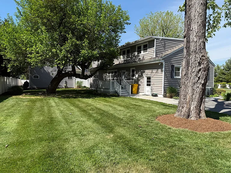 1407 Central Ave E — Photo 22