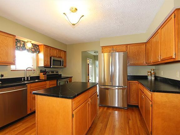 5th image of 6744 Stallings Ln
