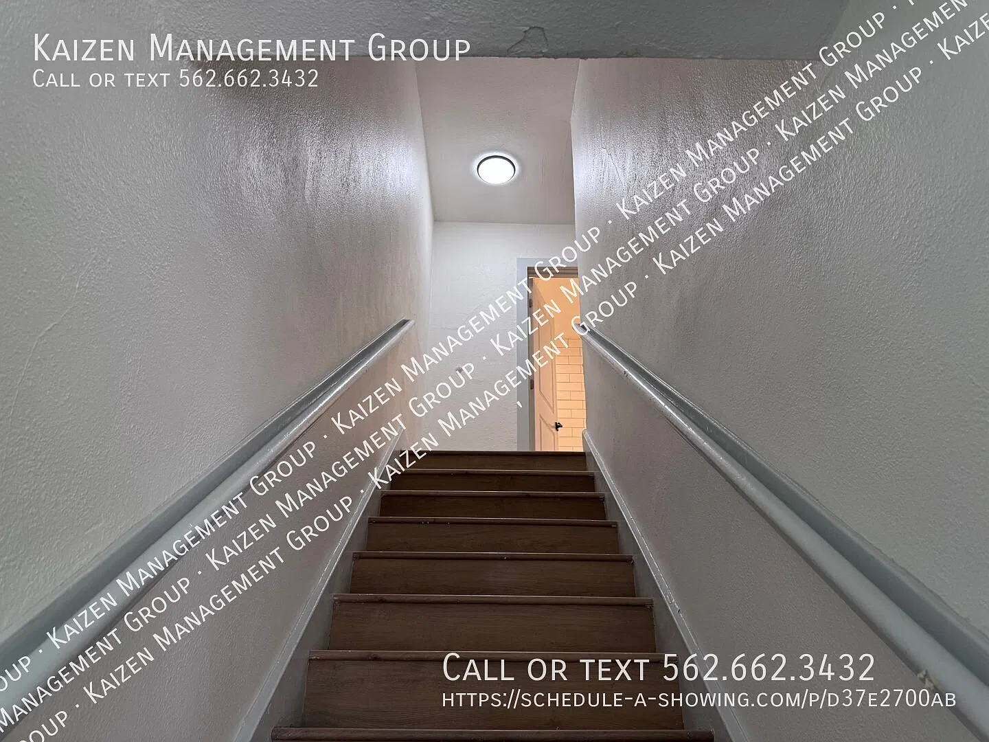 Modern Dtlb Living With Vintage Charm! - Move In Special - — Photo 1