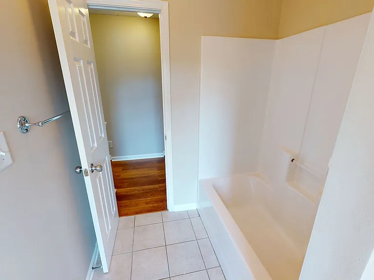 4920 Headwind Dr — Photo 21