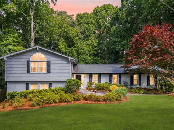 4094 Candler Lake Ct, Atlanta, GA 30319