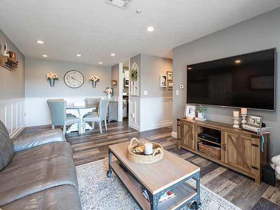4th image of 9 Crosswoods Path Blvd APT 24