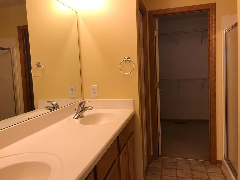 11221 Aberdeen St NE #B — Photo 13