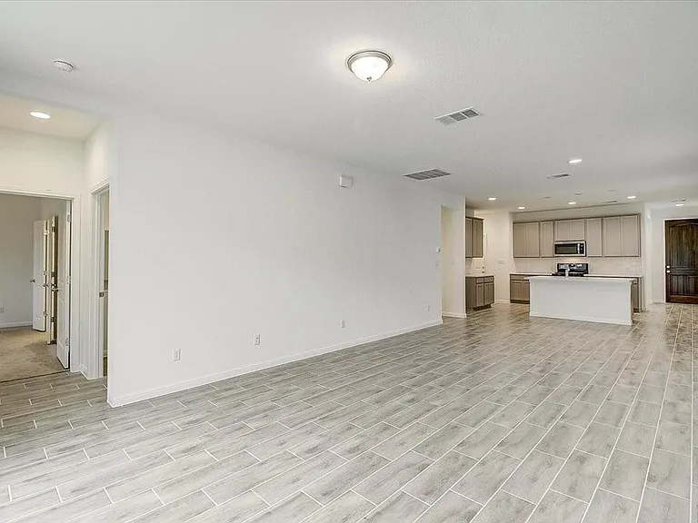 117 Lacey Oak Loop — Photo 9