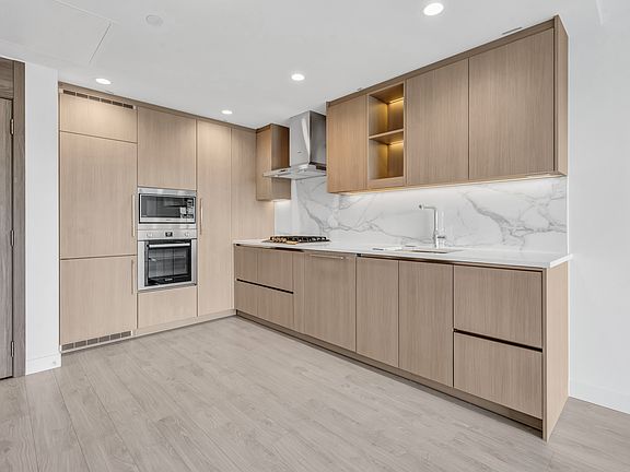 4th image of 4890 Lougheed Hwy #4308