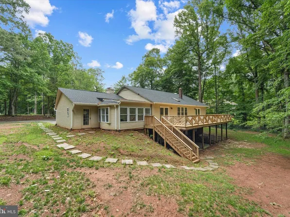 12216 Stoneybrook Dr, Manassas, VA 20112