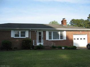 909 Sharon Dr, Chesapeake, VA 23320