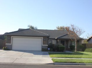 1365 W Semillon St, Hanford, CA 93230