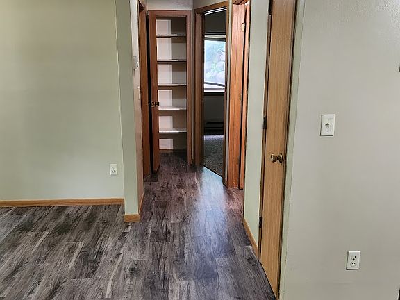 3rd image of 657 Foxtree Cir #6