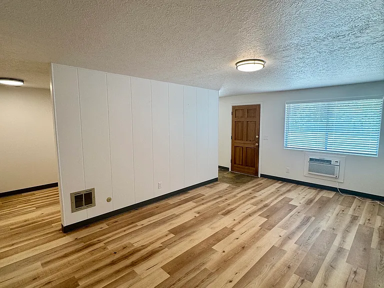 2102-2110 W Boise Ave — Photo 11