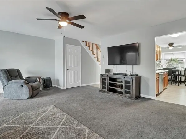 16 Roundtree Court, Beacon, NY 12508