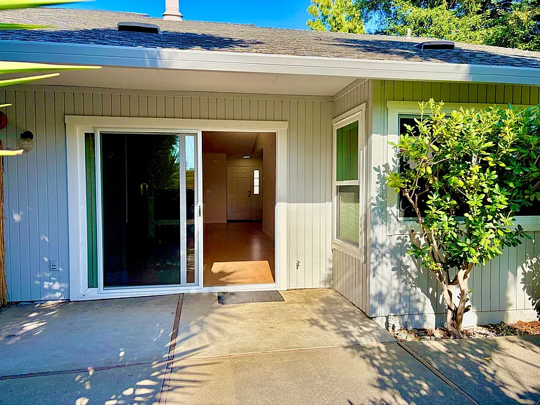 1211 Capri Way #3 — Photo 52