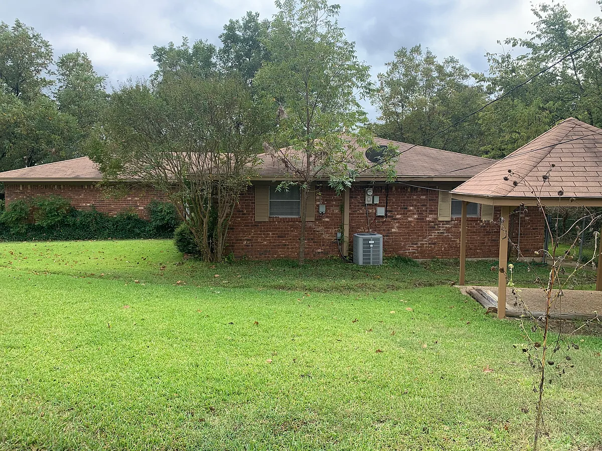 Building Photo - 909 Seymore Cir
