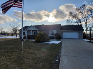 17291 Mustang Dr, White Pigeon, MI 49099