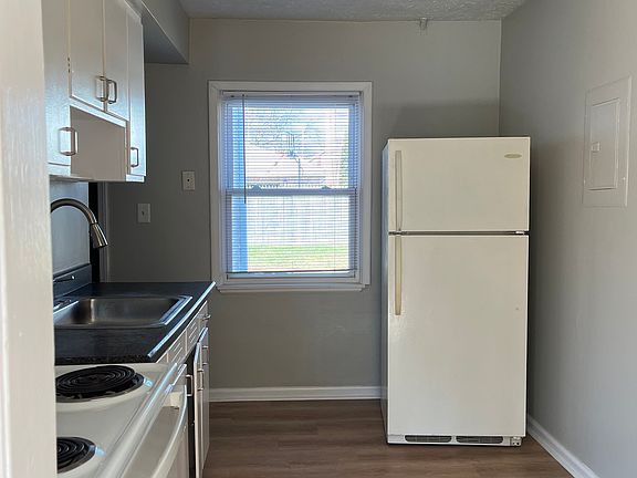 4th image of 1812 Tarlton Ave