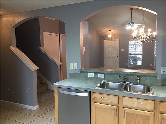 4th image of 307 Quail Crossing Dr