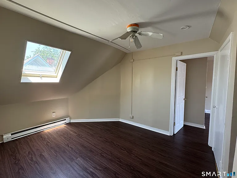 184 Pacific St — Photo 9