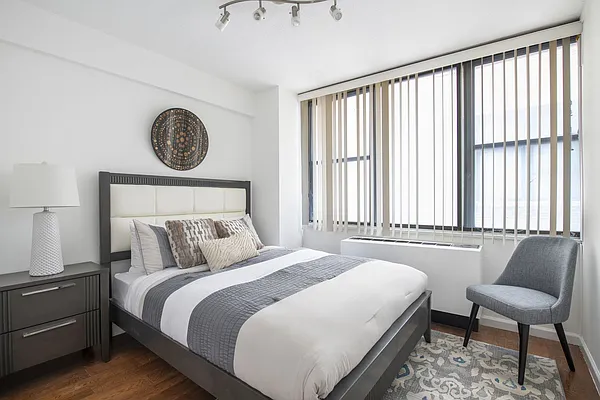 Sold by Compass | media 3
